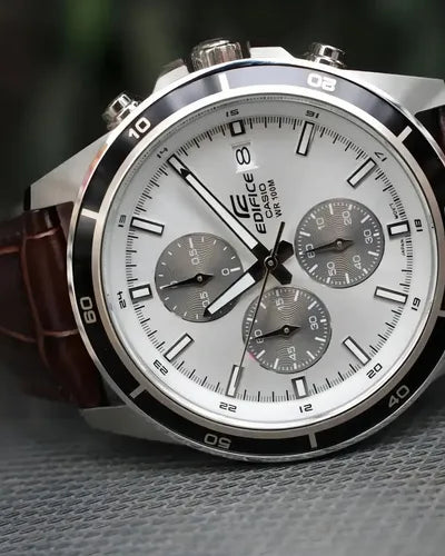 Reloj Casio Edifice EFR-526L-7AV — Cronógrafo Cuarzo 44mm Cuero