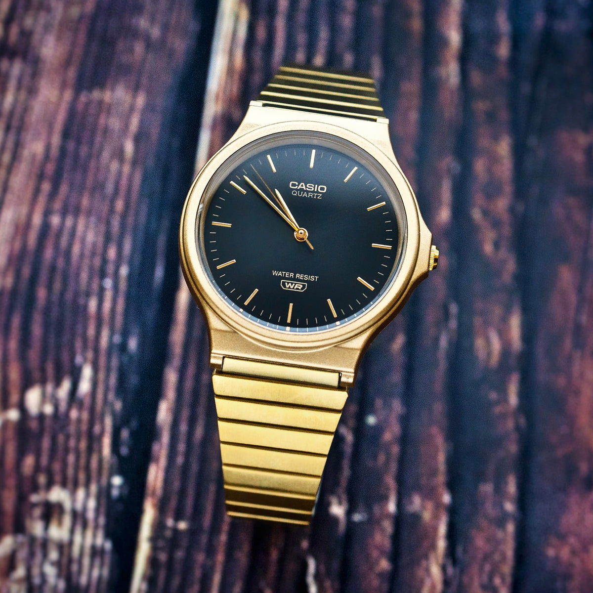 Reloj Casio MQ-24GA-1ADF — Analógico Dorado