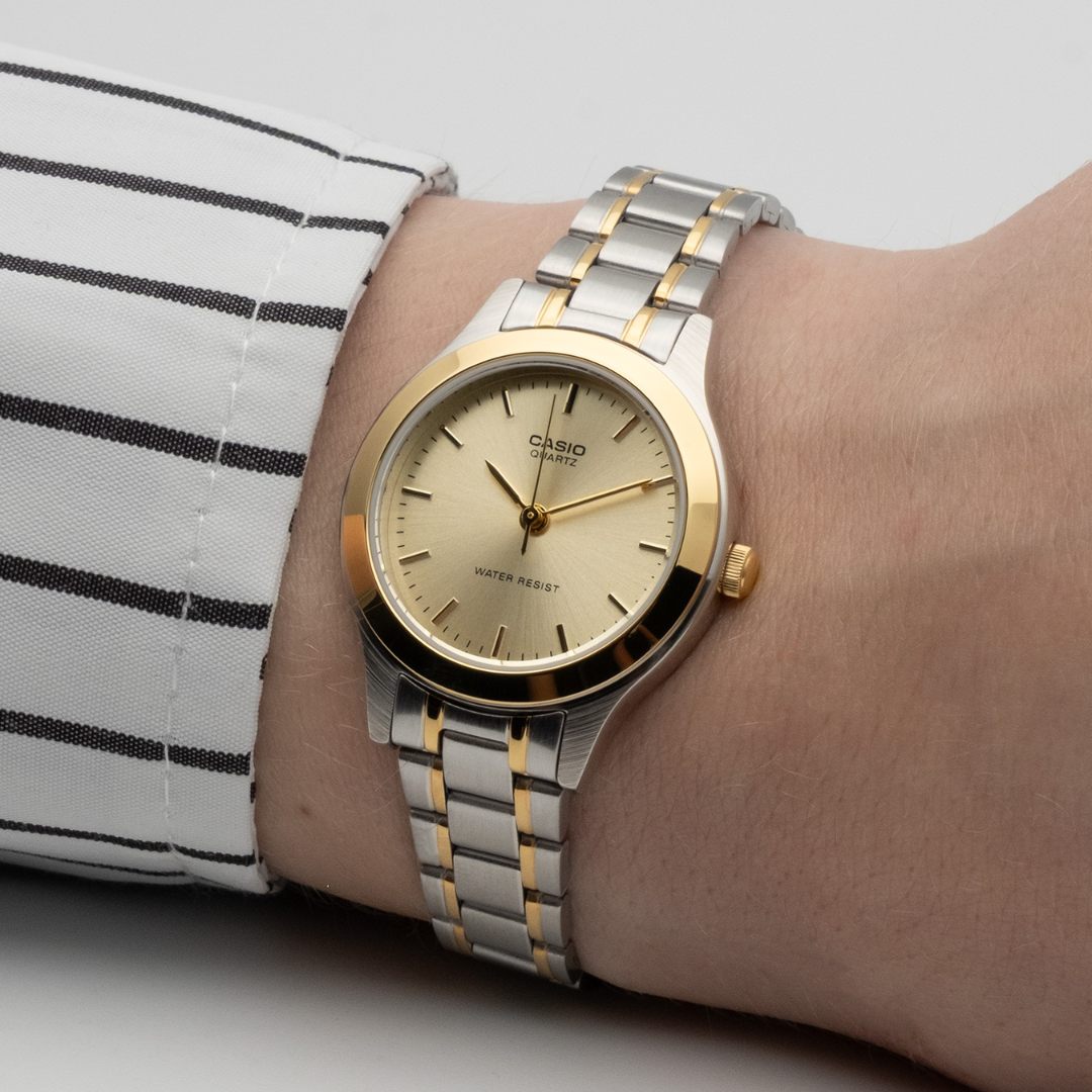 Reloj Casio LTP-1128G-9A — Clásico Elegante Compacto Bicolor