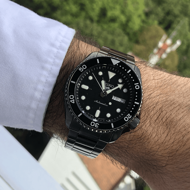 Reloj Seiko 5 Sports SRPD65K1 — Automático Acero Esfera Texturizada 100m
