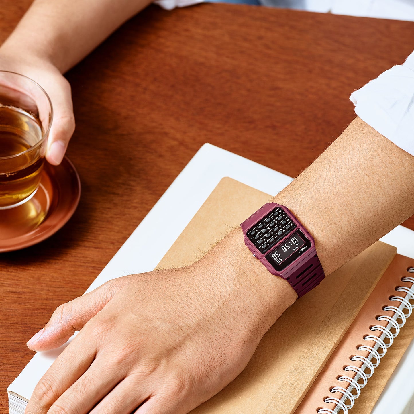 Reloj Casio CA-53WF-4B — Calculadora Retro Morado Edición Especial