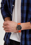 Reloj Casio AE-1000W-4B — Digital Multifunción Naranja Bicolor 200m