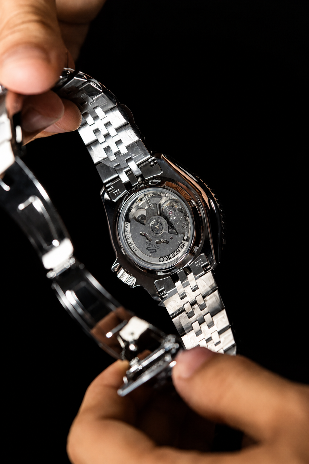 Reloj Seiko 5 Sports GMT "Black Grape" SSK001K1
