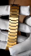 Reloj Tissot PRX 40mm Cuarzo Dorado T137.410.33.021.00