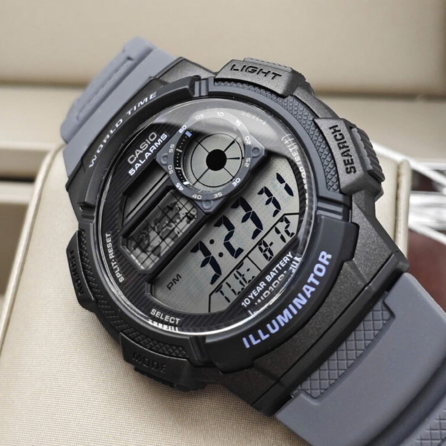 Reloj Casio AE-1000W-8AV — Digital Multifunción Negro Gris 200m