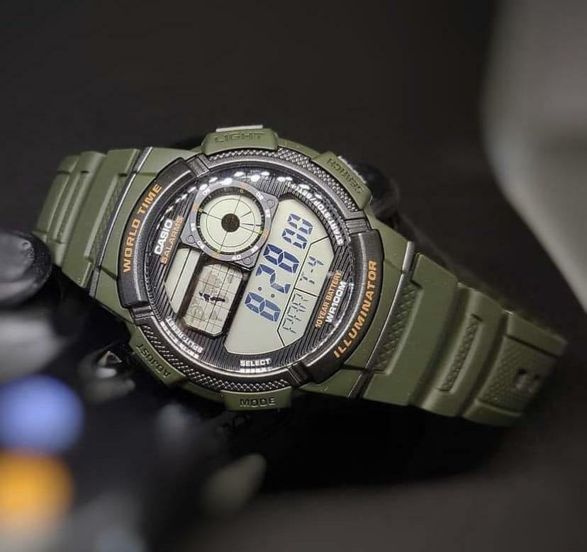 Reloj Casio AE-1000W-3A — Digital Multifunción Verde Militar 200m