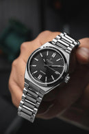 Reloj Kosmo 645-7-2009 Colección Zafiro Plateado Esfera Negra