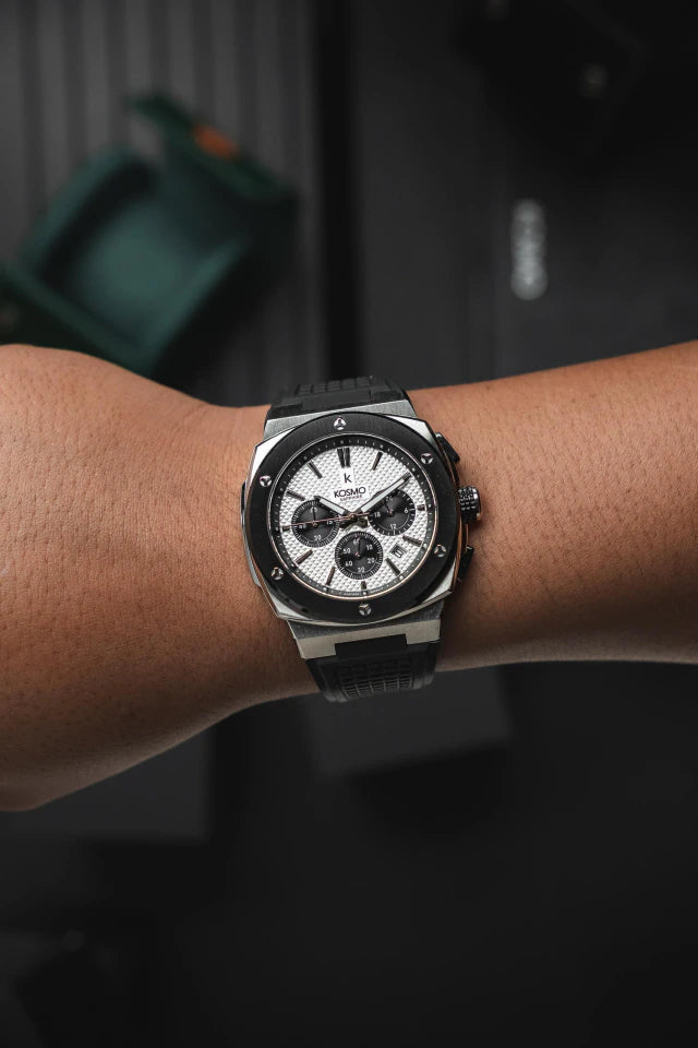 Reloj Kosmo 636-7-2 Cronógrafo Colección Zafiro Plateado Esfera Blanca