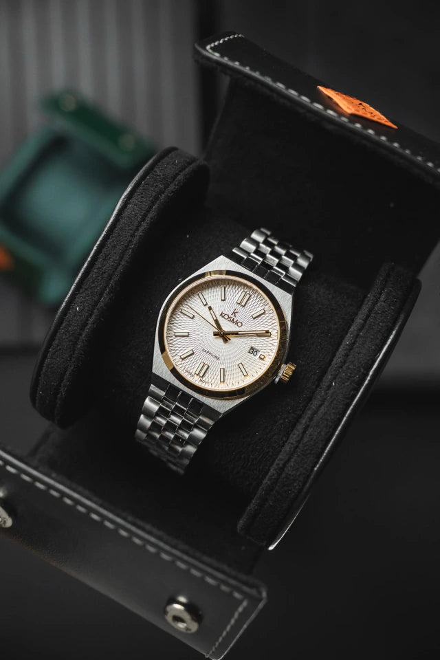 Reloj Kosmo 645-7-2010 Colección Zafiro Bicolor Dorado Esfera Blanca