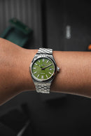 Reloj Kosmo 645-7-2010 Colección Zafiro Plateado Esfera Verde