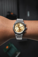 Reloj Kosmo 645-7-2 Cronógrafo Colección Zafiro Plateado Esfera Champaña