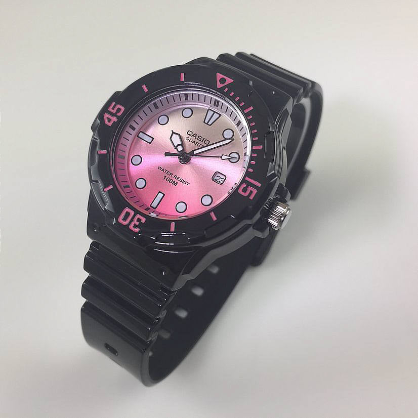 Reloj Casio LRW-200H-4EV — Deportivo Resistente al Agua Mujer